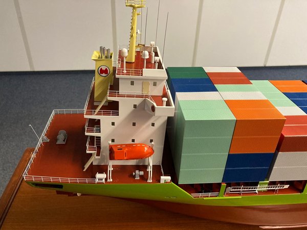 Werftmodell des Container-/Feederschiffes "LEHMANN TRADER"